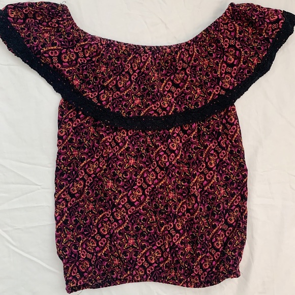 off the shoulder top!! - Picture 3 of 3